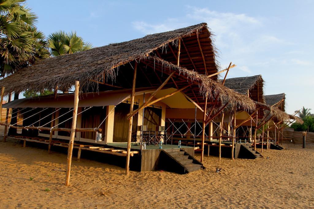 The Beach Camp Yala Kirinda  Zimmer foto