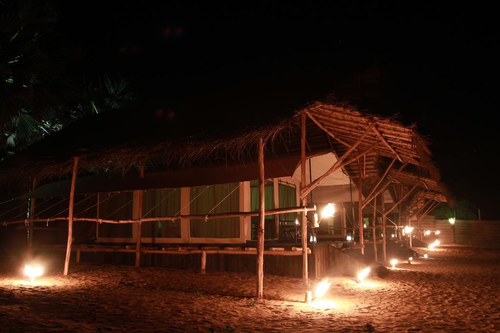 The Beach Camp Yala Kirinda  Zimmer foto