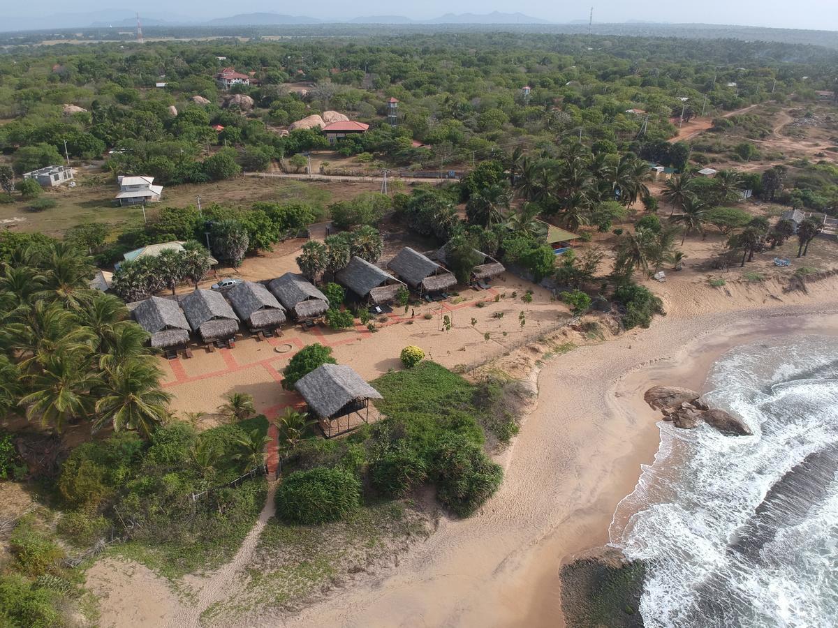 The Beach Camp Yala Kirinda  Exterior foto